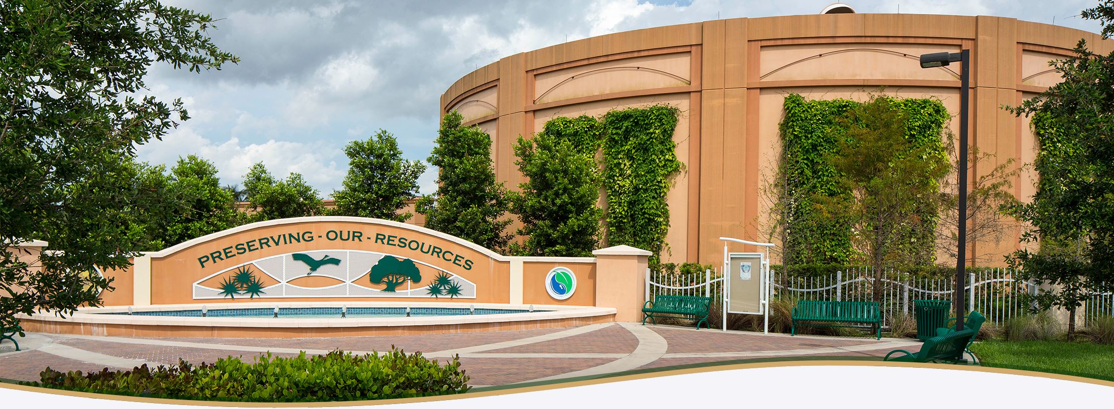 entrance to davie