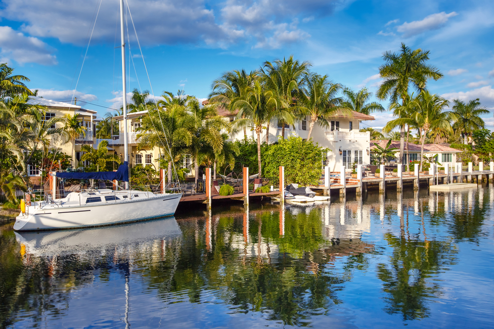 canal in davie